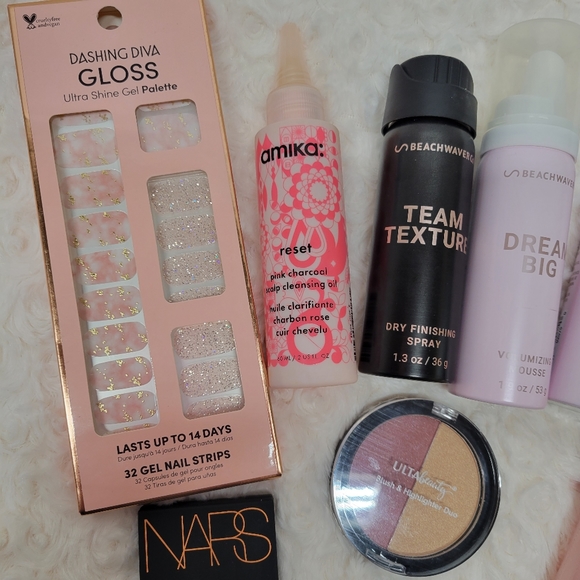 SOLD        Beauty Stocking Stuffers - Picture 3 of 11